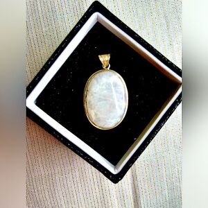Handmade Rainbow Moonstone Pendant with Silver Setting!